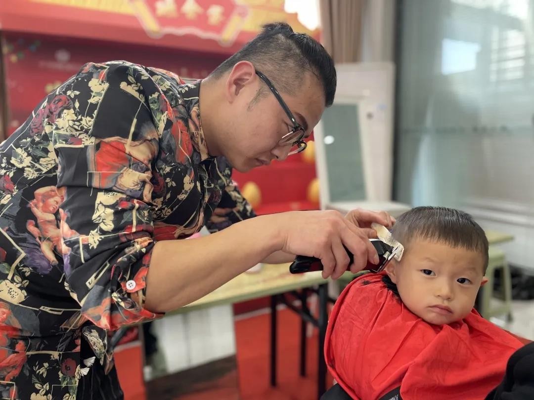 二月二丨剪龍頭、中彩頭，孝義農(nóng)產(chǎn)品大市場邀您免費剪頭啦！